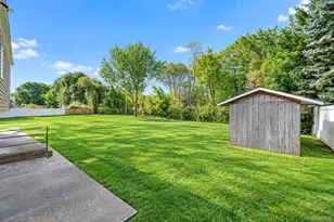 25 Marlboro Dr, Port Jefferson Station, NY 11776 - Photo 11