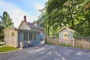 1641 Northern Blvd, Roslyn, NY 11576 - Photo 13