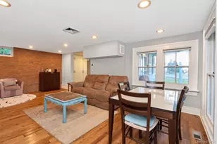 1641 Northern Blvd, Roslyn, NY 11576 - Photo 9