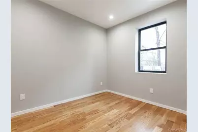12615 Jamaica Avenue, Richmond Hill, NY 11418 - Photo 17