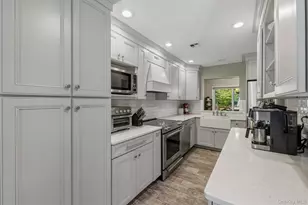 6 N Cambridge Ct, Fishkill, NY 12524 - Photo 11