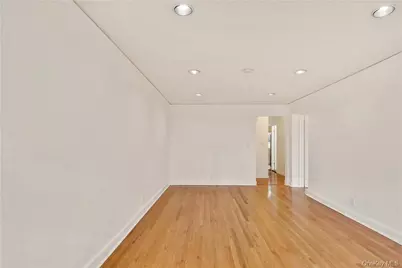 1840 Tomlinson Avenue, Bronx, NY 10461 - Photo 15