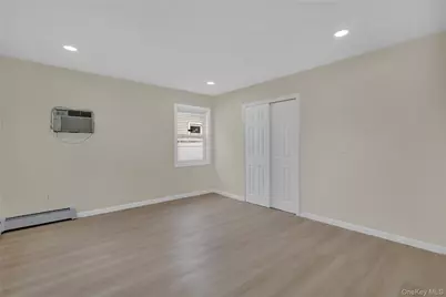 12 Carlls Path, North Babylon, NY 11703 - Photo 21