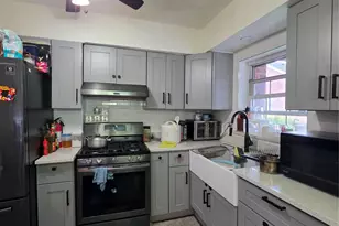 2570 Pearsall Ave, Bronx, NY 10469 - Photo 5