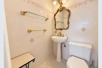 27010 Grand Central Parkway #18E, Floral Park, NY 11005 - Photo 11