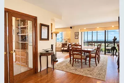27010 Grand Central Parkway #18E, Floral Park, NY 11005 - Photo 3