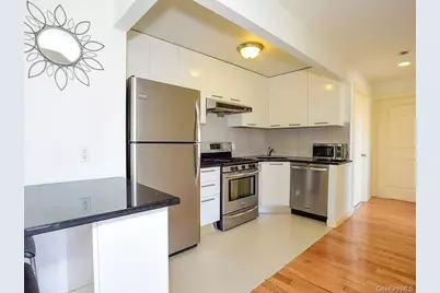 13235 41st Road #4F, Flushing, NY 11355 - Photo 5