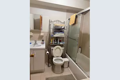 9318 170th Street, Jamaica, NY 11433 - Photo 13
