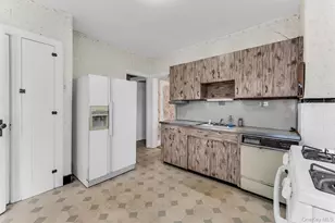132-26 114th Pl, Ozone Park, NY 11420 - Photo 15