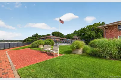 1 Toms Point Lane #17E, Port Washington, NY 11050 - Photo 23