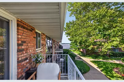 1 Toms Point Lane #17E, Port Washington, NY 11050 - Photo 11