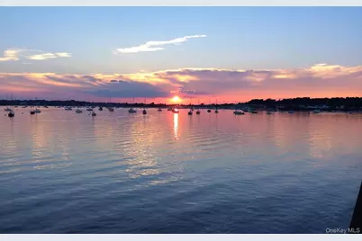1 Toms Point Lane #17E, Port Washington, NY 11050 - Photo 35
