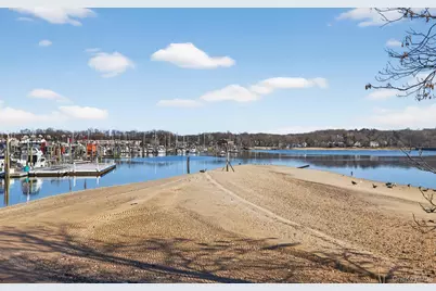 1 Toms Point Lane #17E, Port Washington, NY 11050 - Photo 33