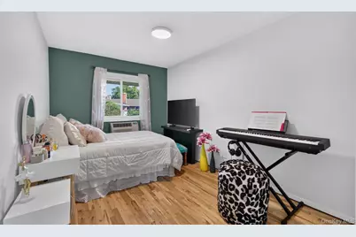 1 Toms Point Lane #17E, Port Washington, NY 11050 - Photo 13