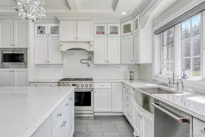 10 Cobblestone Farm Court, Suffern, NY 10901 - Photo 17