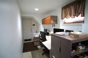 2430 Esplanade Ave, Bronx, NY 10469 - Photo 13