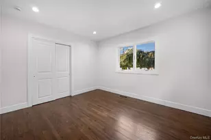 126 Lambert Ave, Farmingdale, NY 11735 - Photo 21