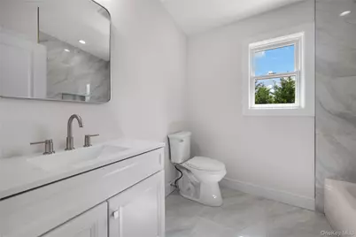 126 Lambert Avenue, Farmingdale, NY 11735 - Photo 25