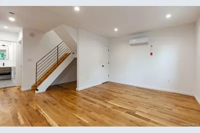 10418 89th Avenue, Richmond Hill, NY 11418 - Photo 9