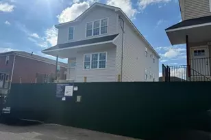 10224 Dunton Ct, Howard Beach, NY 11414 - Photo 15