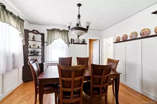 410 Clinton St, Bellmore, NY 11710 - Photo 15