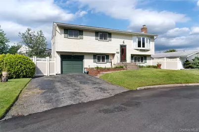 41 Richmond Street, Islip, NY 11751 - Photo 3
