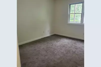 160 West Road #C29, Pleasant Valley, NY 12569 - Photo 5