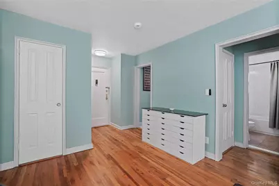 330 S Broadway #D11, Tarrytown, NY 10591 - Photo 3