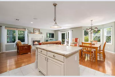606 Willow Pond Drive #606, Riverhead, NY 11901 - Photo 7