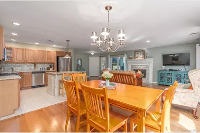 606 Willow Pond Drive #606, Riverhead, NY 11901 - Photo 15