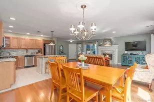 606 Willow Pond Dr, Riverhead, NY 11901 - Photo 15