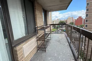 13835 Elder Ave, Flushing, NY 11355 - Photo 7