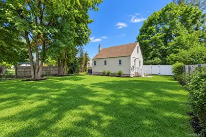 130 Elk Street, Wyandanch, NY 11798 - Photo 5