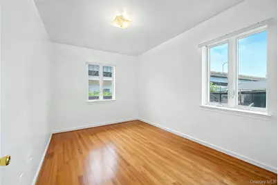 284 Dahlgren Place, Brooklyn, NY 11228 - Photo 7