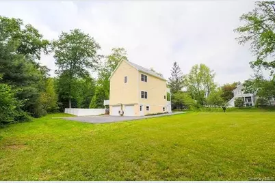 9 Bird Court, Rhinebeck, NY 12572 - Photo 3