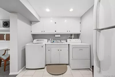 333 E 238th Street, Bronx, NY 10470 - Photo 25
