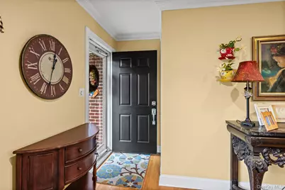 67 Broadway, Smithtown, NY 11787 - Photo 15