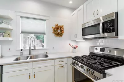 23 Janis Street, Hudson, NY 12534 - Photo 11