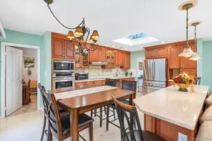 23 Pimlico Dr, Commack, NY 11725 - Photo 13