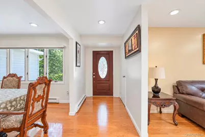 23 Pimlico Drive, Commack, NY 11725 - Photo 5
