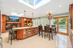 23 Pimlico Dr, Commack, NY 11725 - Photo 9