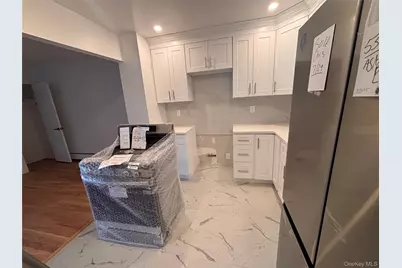 71-34 Kissena Boulevard #3, Flushing, NY 11367 - Photo 1