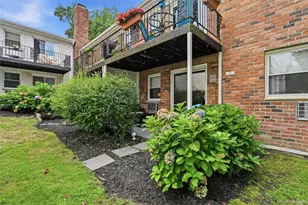 2310 Wilshire Ln, Oakdale, NY 11769 - Photo 21