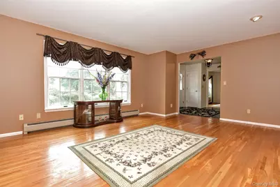 18 Gleeful Lane, Valley Cottage, NY 10989 - Photo 9