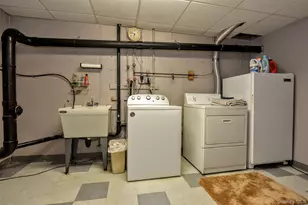 18 Gleeful Ln, Valley Cottage, NY 10989 - Photo 31