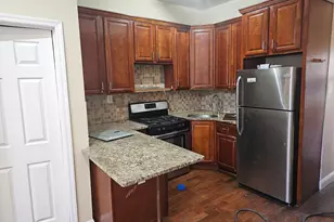 105-17 170th St, Jamaica, NY 11433 - Photo 3