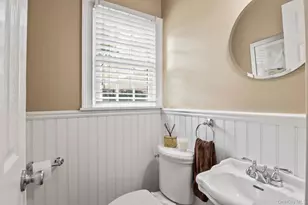 17 Lemark Ct, East Setauket, NY 11733 - Photo 19