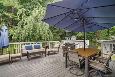 23 Westview Drive, Poughkeepsie, NY 12603 - Photo 13