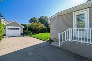 579 Dacosta Ave, Oceanside, NY 11572 - Photo 19