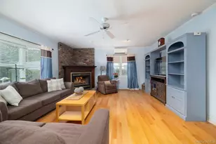 579 Dacosta Ave, Oceanside, NY 11572 - Photo 9